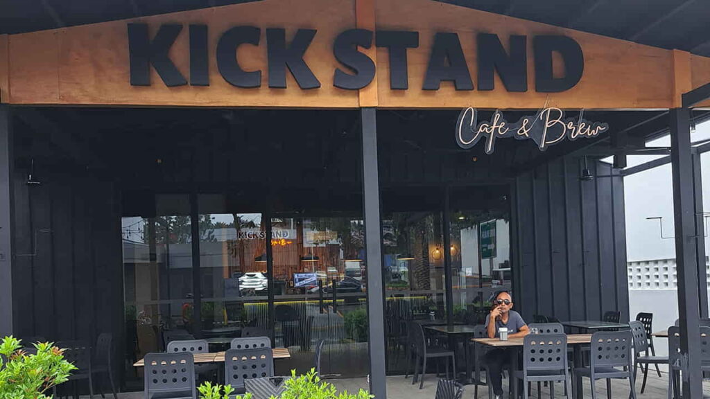 picture of kickstand cafe & brew, restaurant in west gate